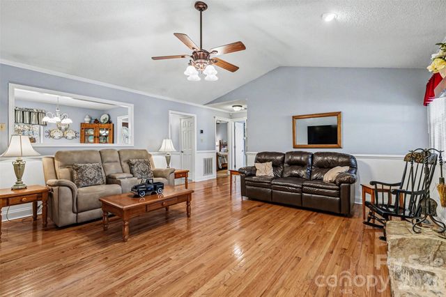 2199 Coddle Creek Highway, Mooresville, NC 28115