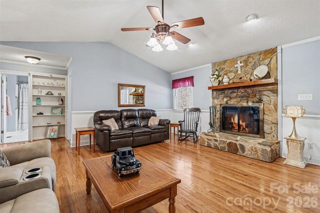 2199 Coddle Creek Highway, Mooresville, NC 28115