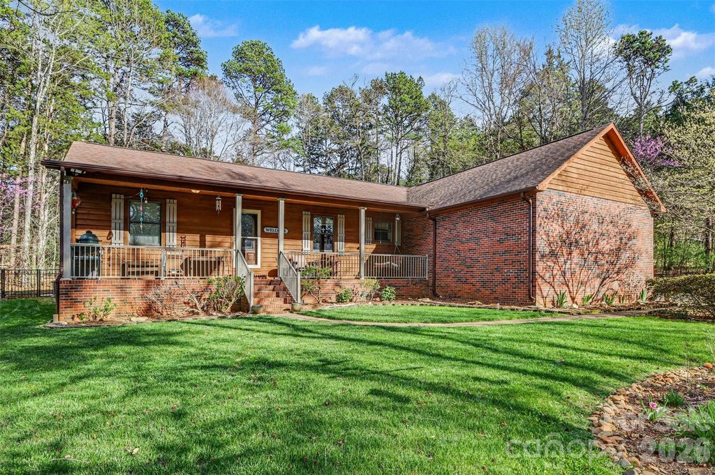 2199 Coddle Creek Highway, Mooresville, NC 28115
