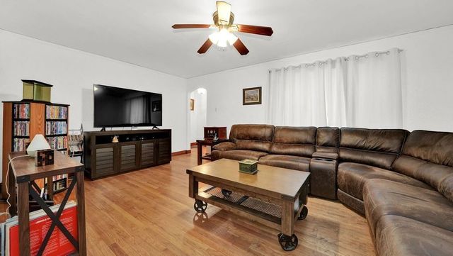 3648 W 68th Place, Chicago, IL 60629