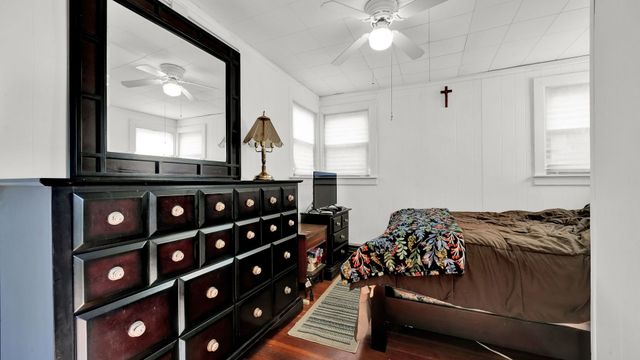 3648 W 68th Place, Chicago, IL 60629