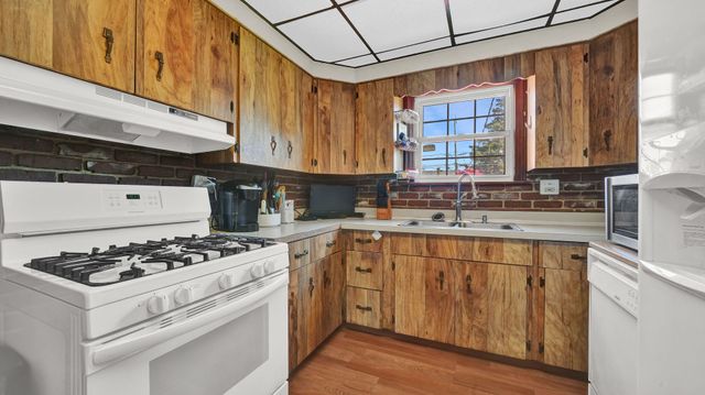 3648 W 68th Place, Chicago, IL 60629