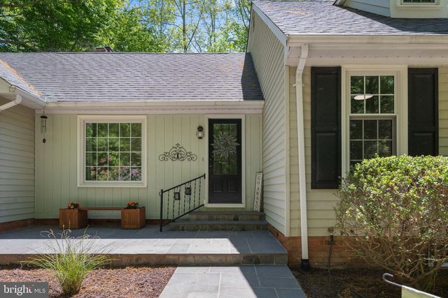 8030 SINGING WOOD LN, Spotsylvania, VA 22553