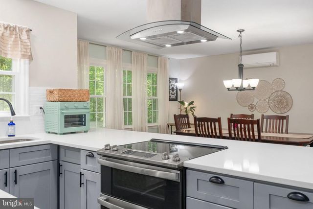 8030 SINGING WOOD LN, Spotsylvania, VA 22553