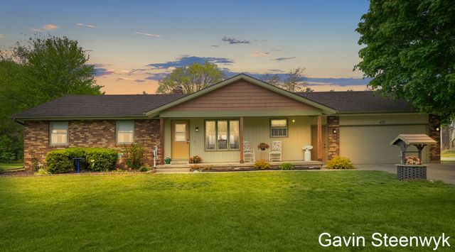401 Kingwood Drive, Holland, MI 49424