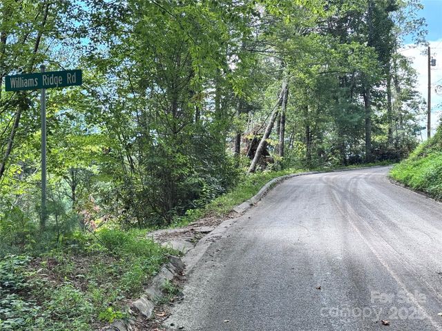 270 S Jarvis Drive, Hendersonville, NC 28792