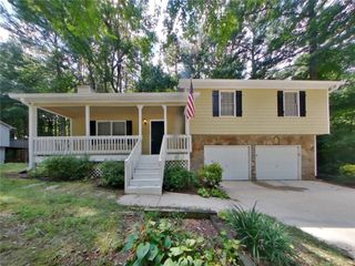 100 Russell Drive, Hiram, GA 30141
