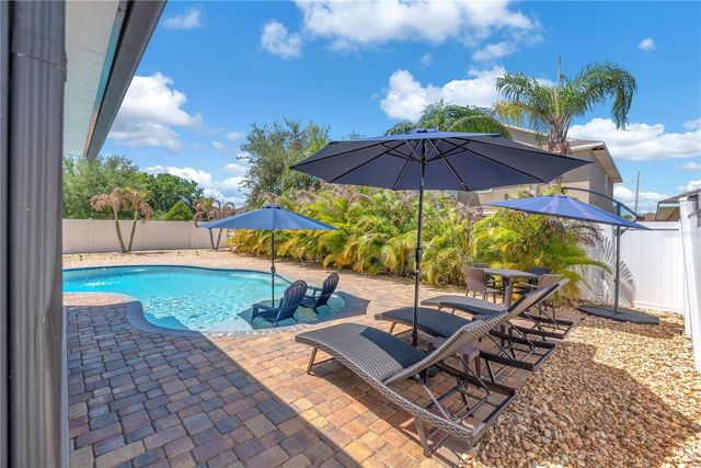 10902 RAINBOW PYRITE DRIVE, Wimauma, FL 33598