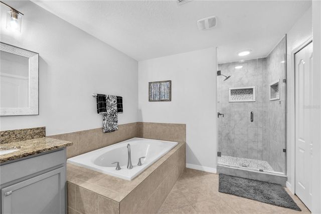 10902 RAINBOW PYRITE DRIVE, Wimauma, FL 33598