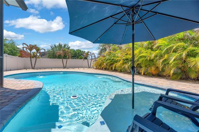 10902 RAINBOW PYRITE DRIVE, Wimauma, FL 33598