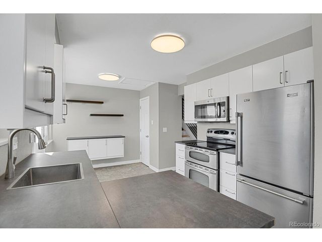 7686 S Garland St, Littleton, CO 80128