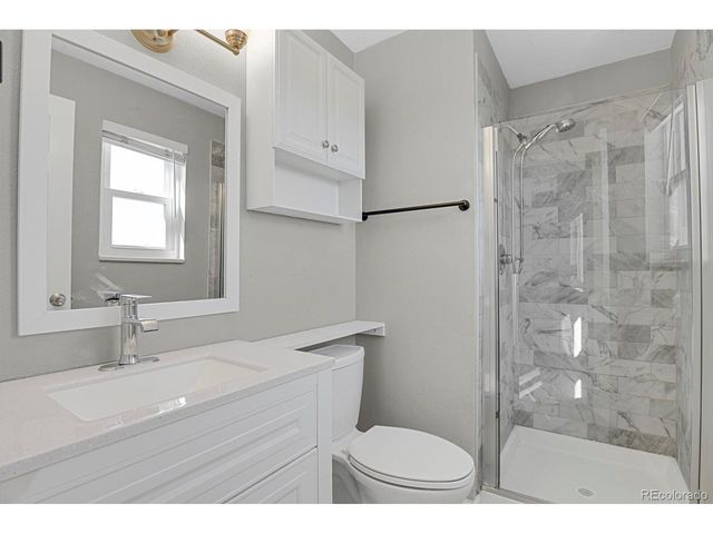 7686 S Garland St, Littleton, CO 80128