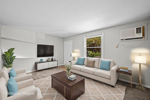 1906 Batts Ln Apt C, Clarksville, TN 37042