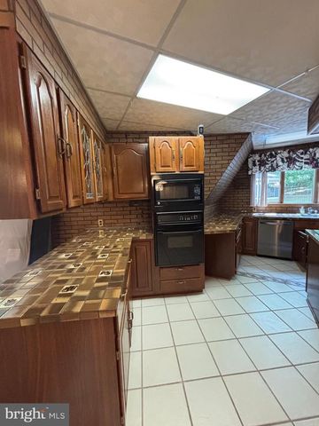 1349 QUAKER CHURCH RD, Street, MD 21154