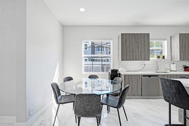 3534 Forest View Creek, Dania Beach, FL 33312