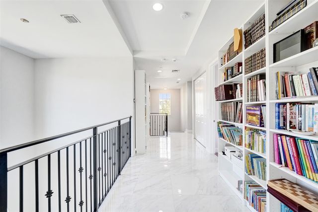 3534 Forest View Creek, Dania Beach, FL 33312