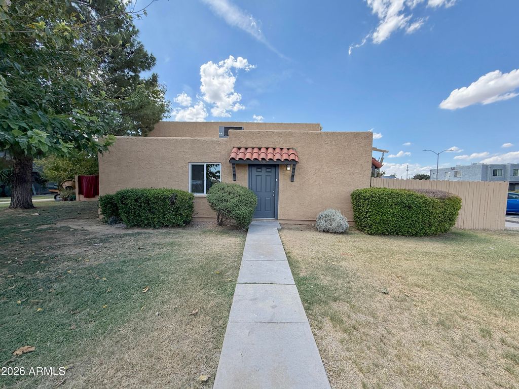 5301 W SHEENA Drive, Glendale, AZ 85306 — exterior