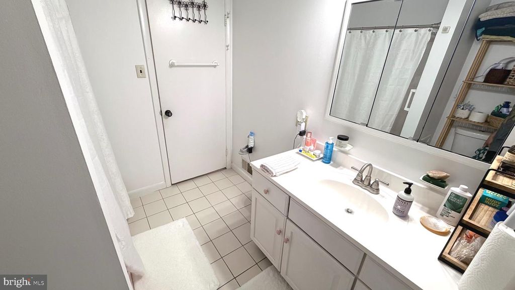 Image 47 of property listing at 4804 HILLTOP CT, Nottingham, MD 21236