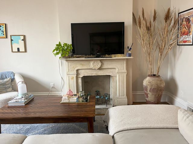 2035 W Evergreen Avenue 1F, Chicago, IL 60622