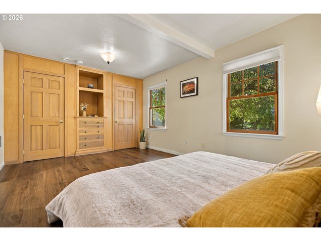 5675 CHILDS Rd, Lake Oswego, OR 97035
