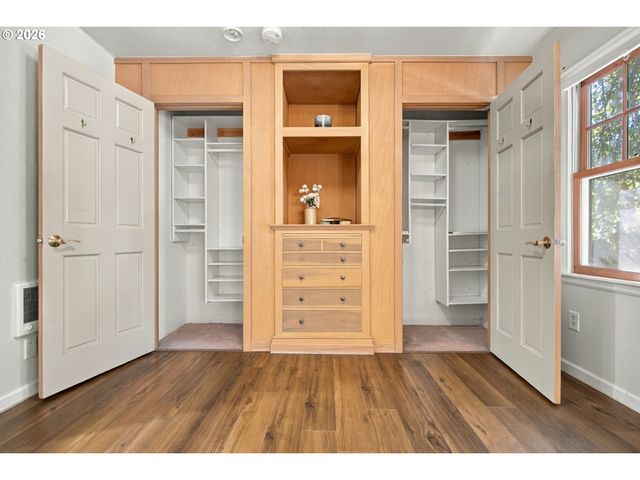5675 CHILDS Rd, Lake Oswego, OR 97035