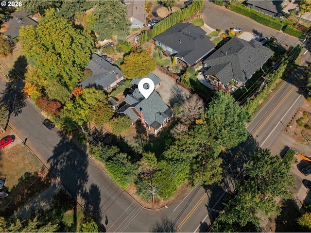 5675 CHILDS Rd, Lake Oswego, OR 97035