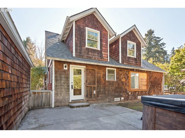 5675 CHILDS Rd, Lake Oswego, OR 97035