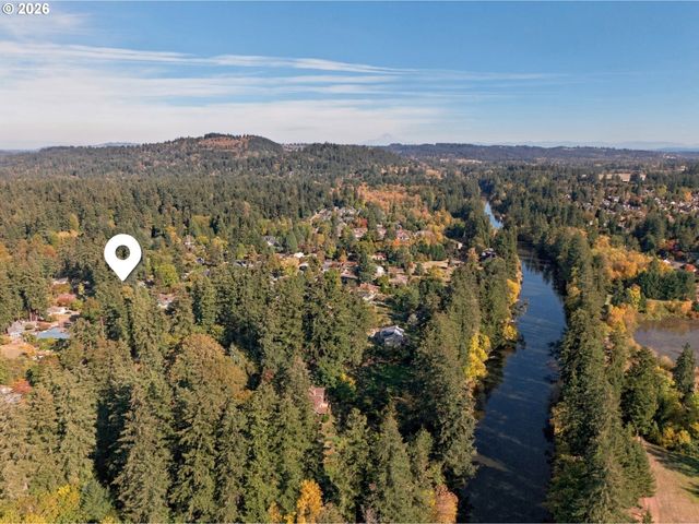 5675 CHILDS Rd, Lake Oswego, OR 97035