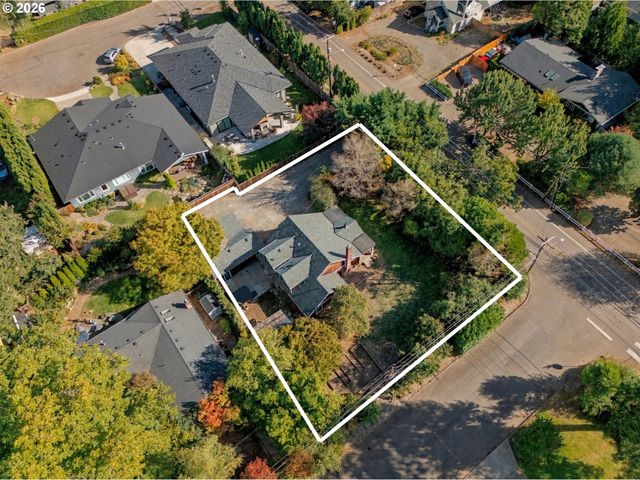 5675 CHILDS Rd, Lake Oswego, OR 97035