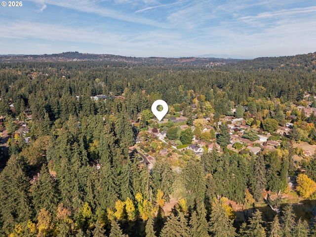 5675 CHILDS Rd, Lake Oswego, OR 97035