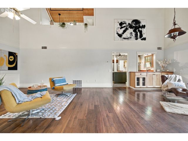 5675 CHILDS Rd, Lake Oswego, OR 97035