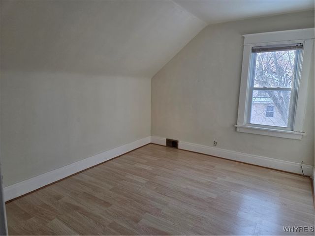 212 Newburgh Avenue UPPER, Buffalo, NY 14215