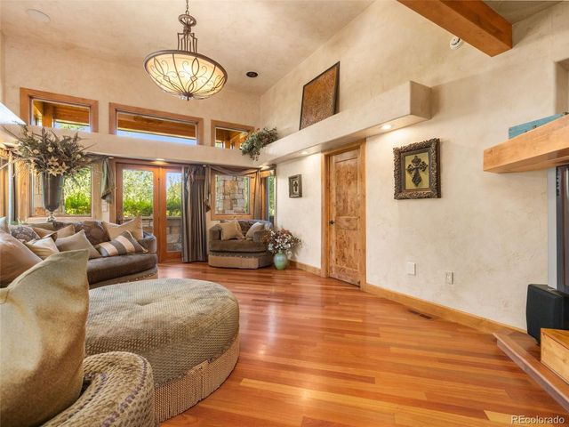 183 E Greenway Avenue, Pueblo, CO 81007