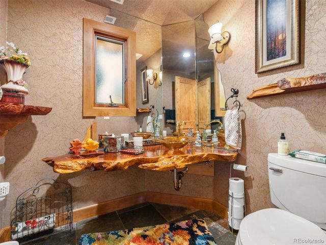 183 E Greenway Avenue, Pueblo, CO 81007