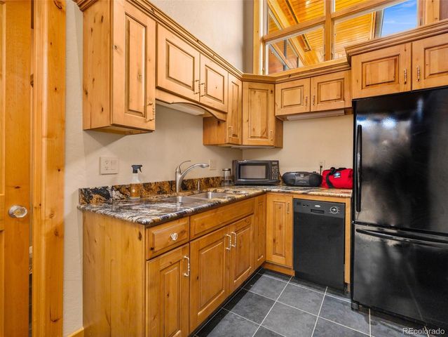 183 E Greenway Avenue, Pueblo, CO 81007