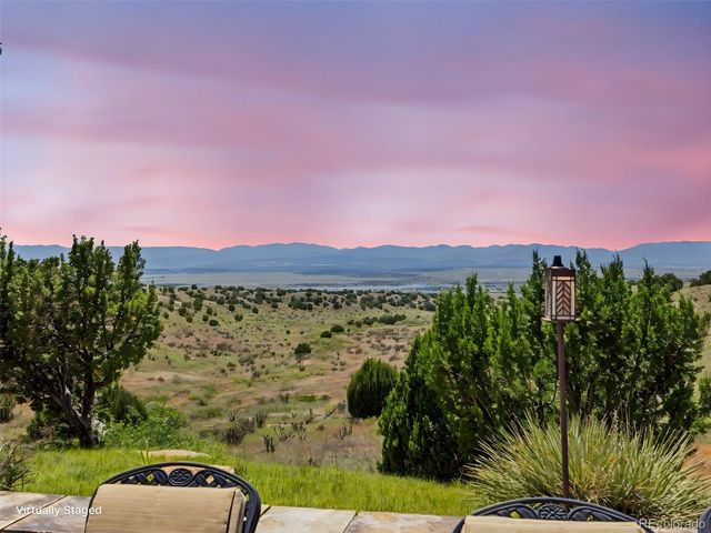 183 E Greenway Avenue, Pueblo, CO 81007