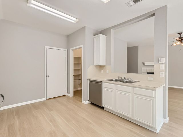 1429 Constantina Drive, Denton, TX 76207
