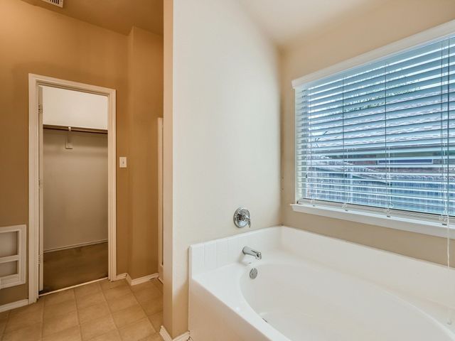 1429 Constantina Drive, Denton, TX 76207