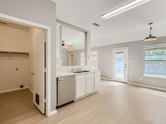 1429 Constantina Drive, Denton, TX 76207