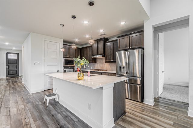 5028 Sandbrock Parkway, Aubrey, TX 76227