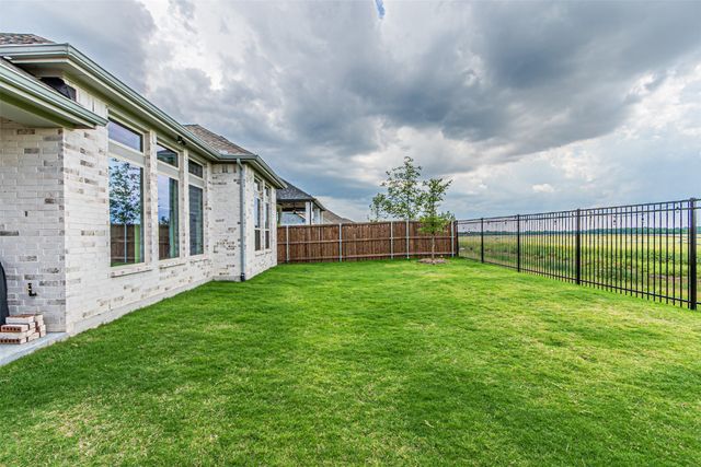 5028 Sandbrock Parkway, Aubrey, TX 76227