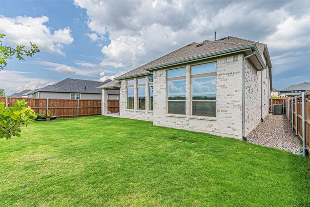 5028 Sandbrock Parkway, Aubrey, TX 76227