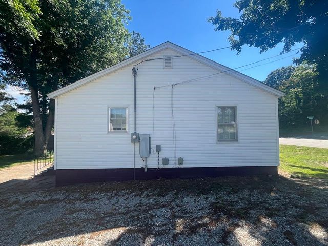 403 Thompson St, Gaffney, SC 29341