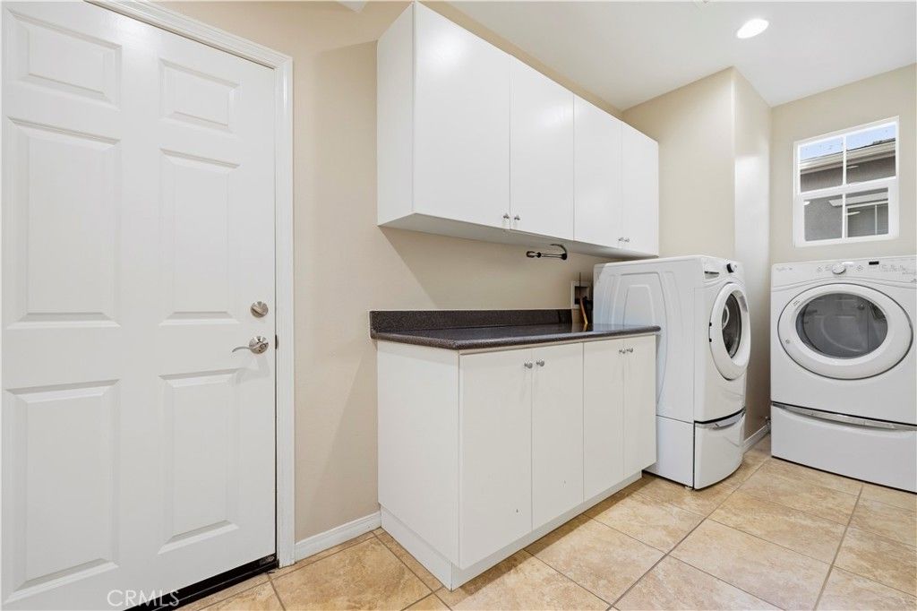 27988 Red Pine Court, Valencia, CA 91354 — photo 2