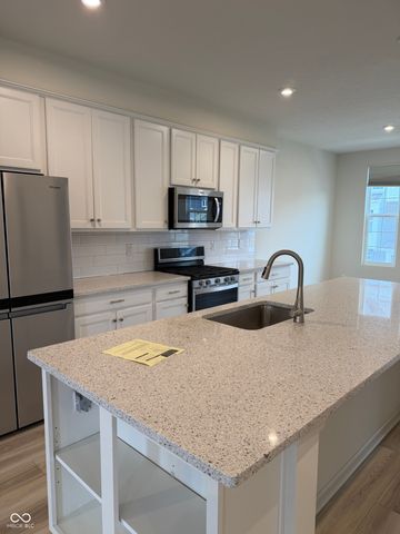 14517 Pomona Lane, Carmel, IN 46074