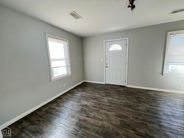 153 S Parkview Drive S, Trumann, AR 72472