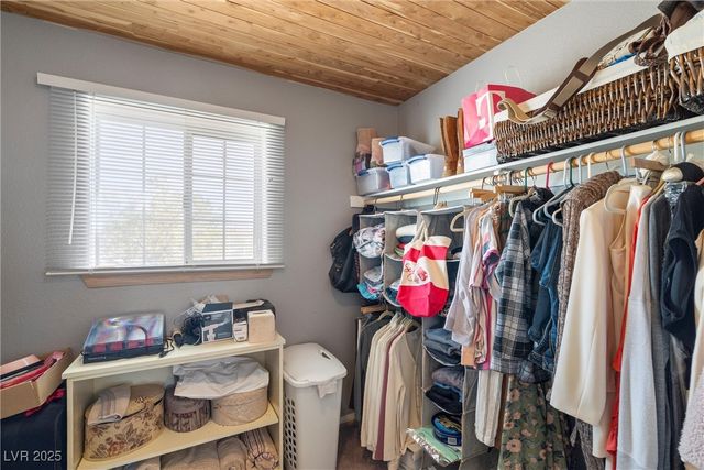 5950 Mojave Street, Pahrump, NV 89061