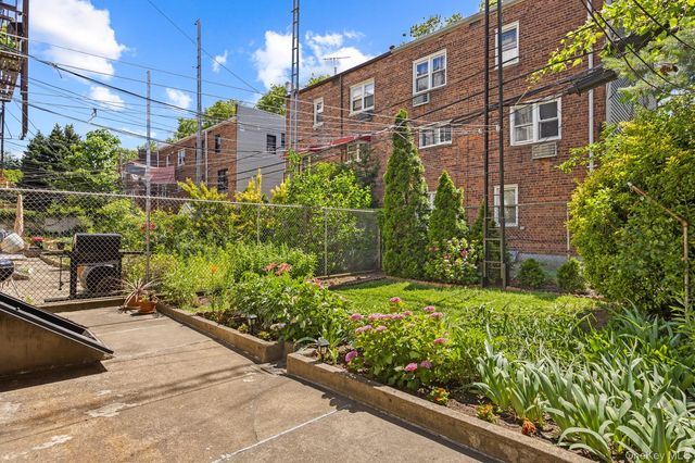 59 Newel Street, Brooklyn, NY 11222