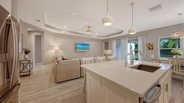 10193 CANAVERAL CIRCLE, Sarasota, FL 34241