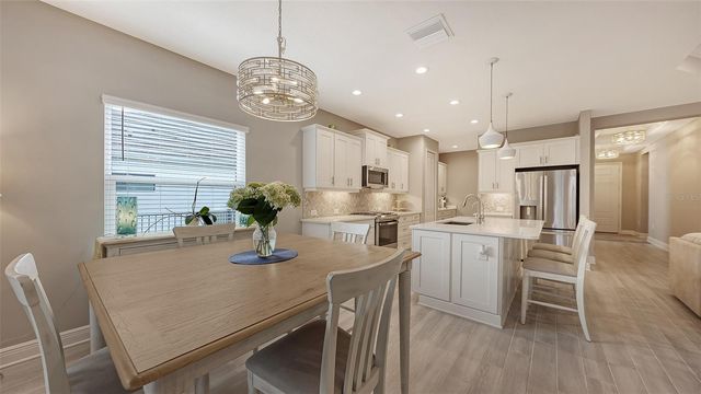 10193 CANAVERAL CIRCLE, Sarasota, FL 34241